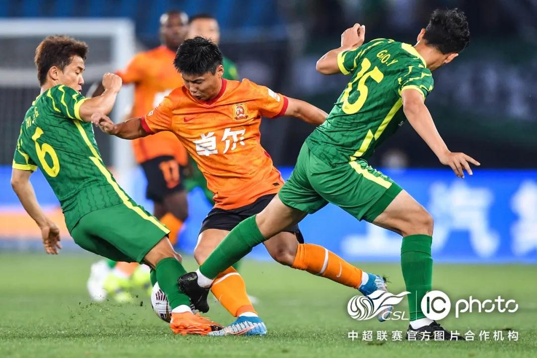 أخبار الدوري المصري الممتازصراع الأندية الكبرى ومواعيد المباريات القادمة